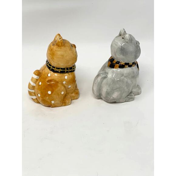 Vintage Ceramic Cat Salt & Pepper Shakers Hand Painted Cardinal 4.5" - Picture 5 of 7